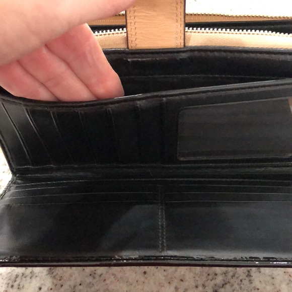 Coach black patent leather wallet - Picture 6 of 7